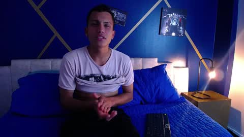 Snapshot of andresmatt chatting on January 8, 4:12 am ANDRESMATT online show from January 8, 4:12 am