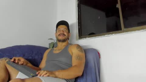 Andres online show from April 4, 8:12 am