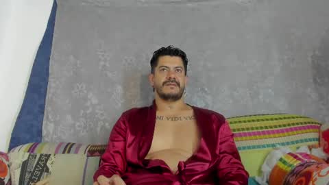 Snapshot of andressmith__ chatting on June 8, 2:17 pm Andres online show from June 8, 2:17 pm