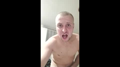 andrew3356577 online show from November 29, 2:36 am