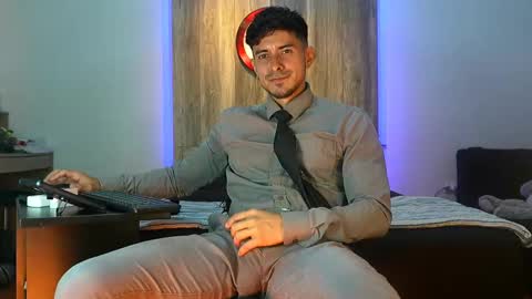 Andrew online show from October 31, 3:07 am