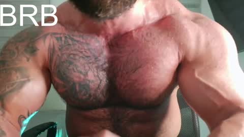 Snapshot of andrew_holden__ chatting on May 20, 11:55 pm andrew_holden__ online show from May 20, 11:55 pm