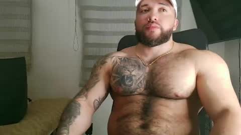 Snapshot of andrew_holden__ chatting on July 16, 1:33 am andrew_holden__ online show from July 16, 1:33 am
