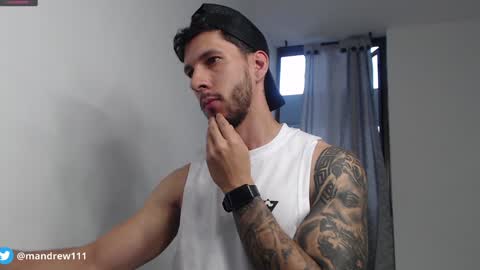 Snapshot of andrew_mathe chatting on December 19, 10:10 pm Andrew Mathwes online show from December 19, 10:10 pm