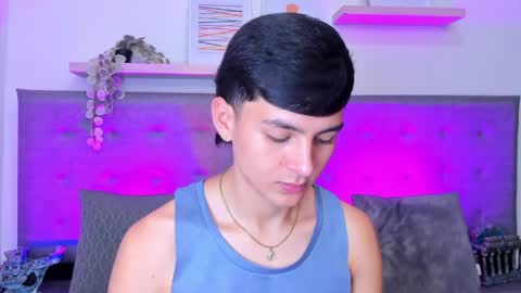 Snapshot of andrew_restrepo chatting on May 7, 3:17 pm andrew restrepo online show from May 7, 3:17 pm