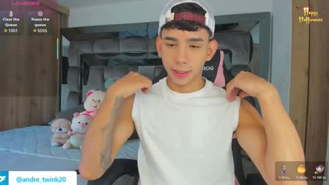 Andrew M. online show from October 25, 7:19 pm