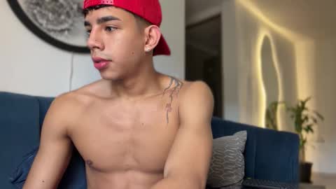 Andrew M. online show from February 22, 3:43 pm