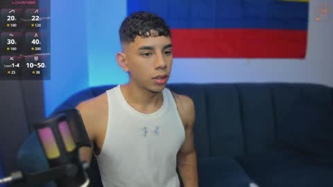 Snapshot of andrew_twink18 chatting on May 7, 1:22 am Andrew M. online show from May 7, 1:22 am