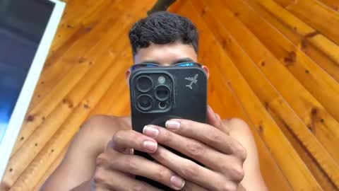 Snapshot of andrew_twink18 chatting on May 12, 4:37 pm Andrew M. online show from May 12, 4:37 pm