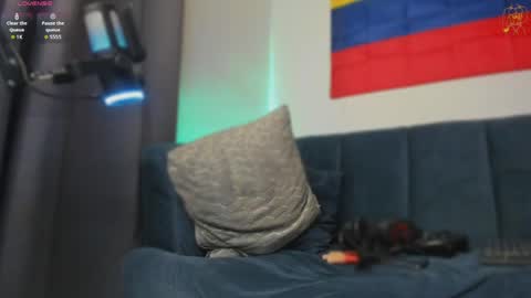 Snapshot of andrew_twink18 chatting on June 6, 3:11 am Andrew M. online show from June 6, 3:11 am