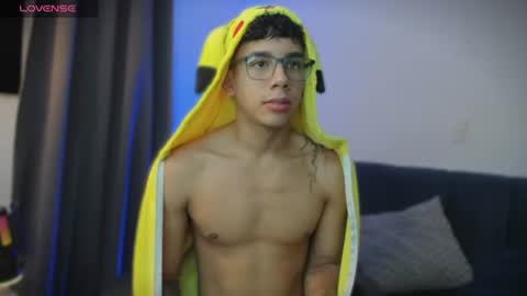 Snapshot of andrew_twink18 chatting on July 17, 1:45 am Andrew M. online show from July 17, 1:45 am