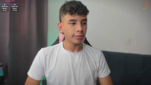Snapshot of andrew_twink18 chatting on August 7, 10:23 pm Andrew M. online show from August 7, 10:23 pm