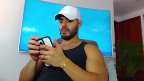 ANDREW WEST online show from January 15, 8:48 pm