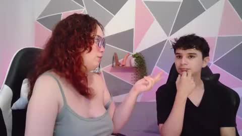 Snapshot of andrewanndcherry chatting on June 26, 11:09 pm Andrew and Cherry online show from June 26, 11:09 pm