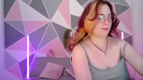Snapshot of andrewanndcherry chatting on July 27, 11:45 pm Andrew and Cherry online show from July 27, 11:45 pm