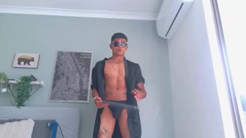 Snapshot of andrewkenoxx_ chatting on March 26, 8:25 pm ANDREW KENNOXX online show from March 26, 8:25 pm