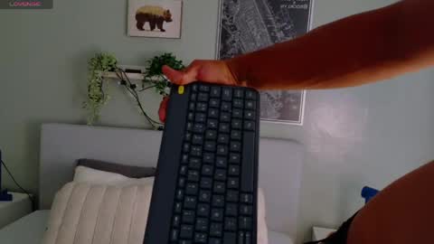 Snapshot of andrewkenoxx_ chatting on April 6, 8:32 pm ANDREW KENNOXX online show from April 6, 8:32 pm