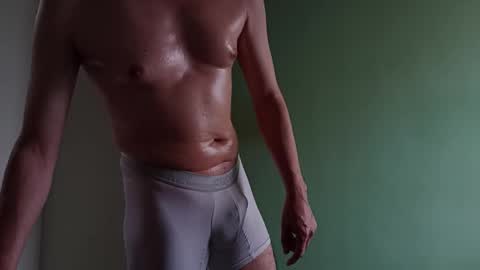Snapshot of andrewmature chatting on April 6, 4:41 pm andrewmature online show from April 6, 4:41 pm
