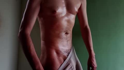 Snapshot of andrewmature chatting on June 9, 5:57 pm andrewmature online show from June 9, 5:57 pm