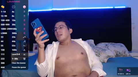 andrewmhilton_ online show from January 13, 12:09 am