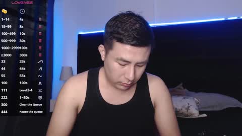 andrewmhilton_ online show from January 24, 11:12 pm