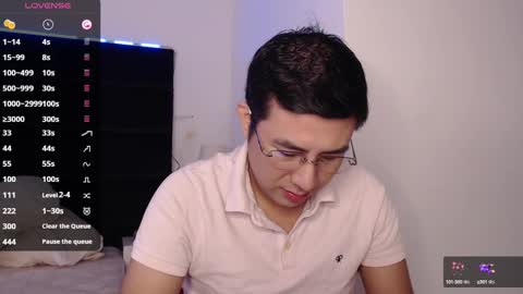 andrewmhilton_ online show from February 22, 6:41 pm