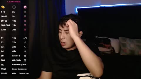 andrewmhilton_ online show from September 17, 6:26 am