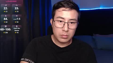 andrewmhilton_ online show from March 4, 1:11 am