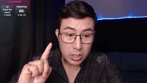 andrewmhilton_ online show from March 5, 5:14 am