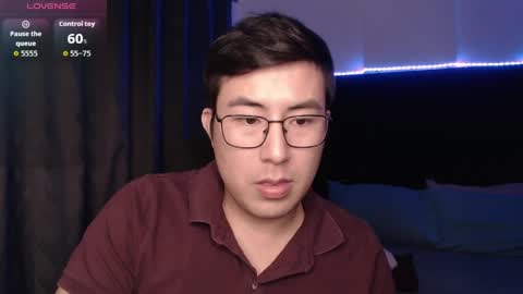 andrewmhilton_ online show from March 13, 7:04 am