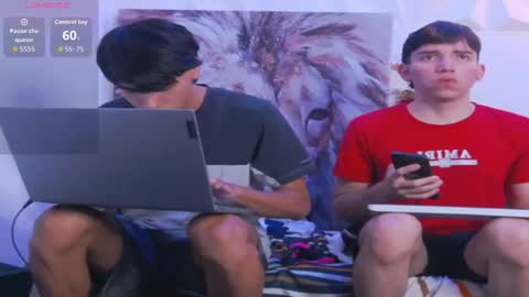 Snapshot of andrewortix chatting on November 12, 2:34 am AndreWortix online show from November 12, 2:34 am