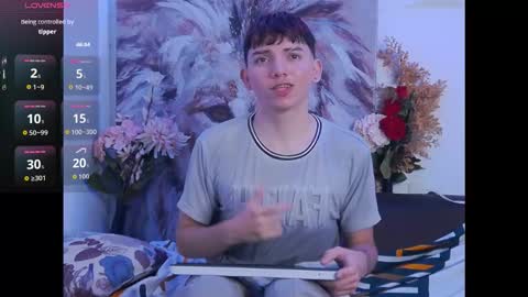 Snapshot of andrewortix chatting on November 19, 3:28 am AndreWortix online show from November 19, 3:28 am