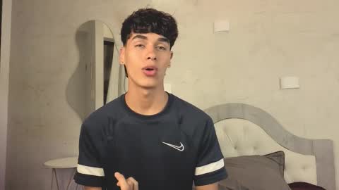 Snapshot of andrewortix chatting on March 23, 4:27 am AndreWortix online show from March 23, 4:27 am