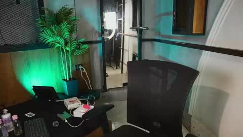AndreWortix online show from May 8, 4:18 am