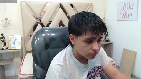 ANDREW online show from February 4, 12:00 pm