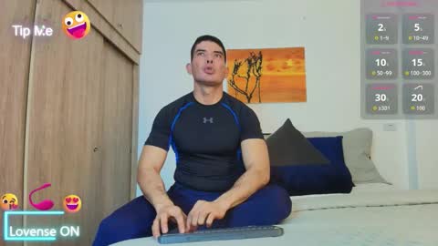 Snapshot of andrewstelee chatting on September 14, 2:33 am andrewstelee online show from September 14, 2:33 am