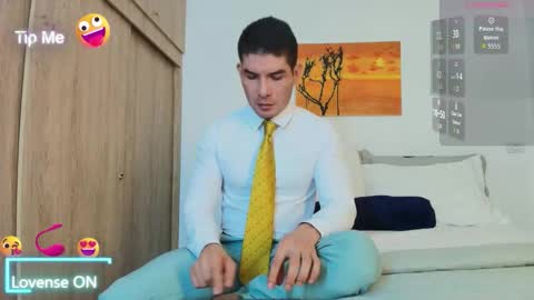 Snapshot of andrewstelee chatting on September 27, 5:12 am andrewstelee online show from September 27, 5:12 am