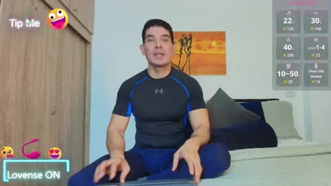 Snapshot of andrewstelee chatting on October 3, 3:58 am andrewstelee online show from October 3, 3:58 am