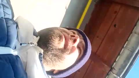 Snapshot of andrey21q chatting on January 9, 11:13 am andrey21q online show from January 9, 11:13 am