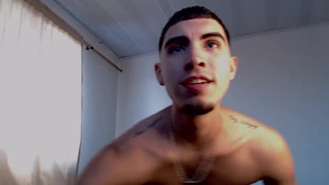 andriuhot066 online show from December 3, 9:34 pm