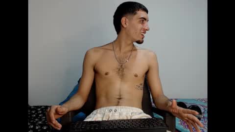 andriuhot066 online show from December 10, 6:54 am