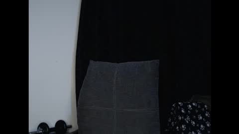 andriuhot066 online show from December 11, 2:19 am