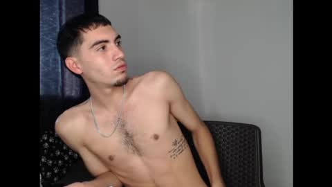 andriuhot066 online show from December 19, 11:39 am