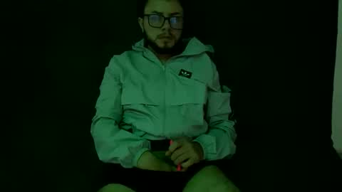 Snapshot of androgynous_love chatting on April 16, 12:17 pm hugeclit online show from April 16, 12:17 pm