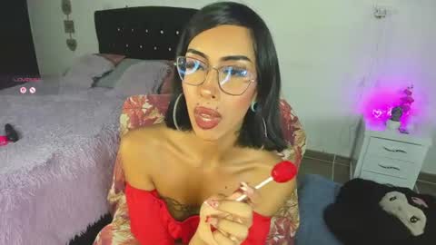 Snapshot of andromedashine chatting on June 14, 2:35 am vero paez online show from June 14, 2:35 am