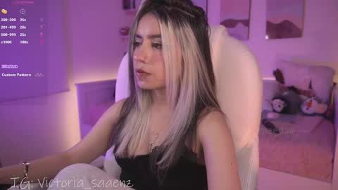 Victoria Senz  online show from January 6, 8:23 pm