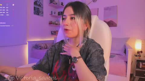 Victoria Senz  online show from May 8, 3:39 pm