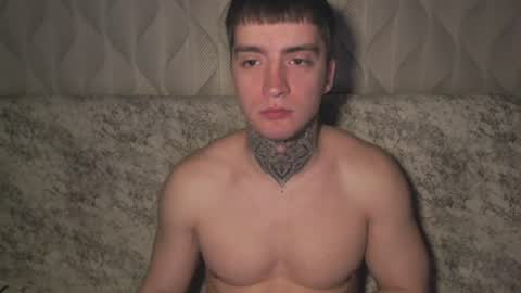 Snapshot of andy4life chatting on June 17, 2:03 am andy4life online show from June 17, 2:03 am