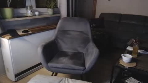 Andy online show from February 8, 7:39 pm