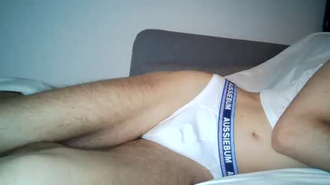 Snapshot of andy_24j chatting on July 21, 7:05 pm andy_24j online show from July 21, 7:05 pm